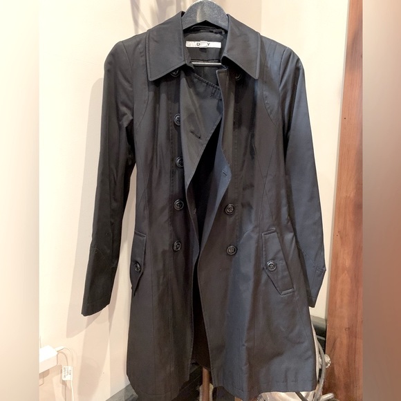 DKNY waterproof classic trench raincoat with belt - Picture 2 of 8